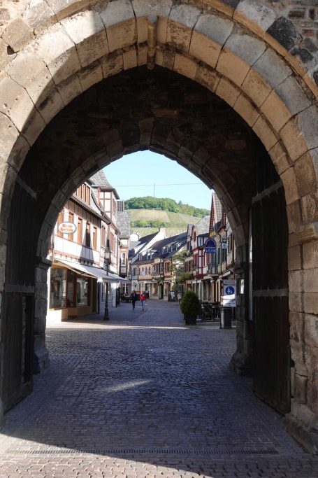 Ahrweiler, Blick durch das Ahrtor